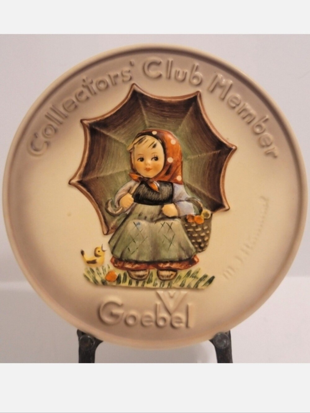 Hummel plate Goebel 1978 Collector's Club limited edition Smiling Through Girl - Picture 2 of 8